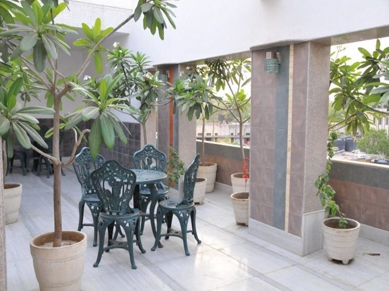 The Natraj Yes Please -New Delhi Nova Deli Exterior foto